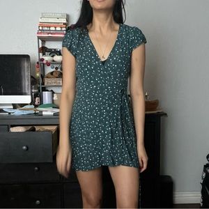 Green floral mini-wrap dress
